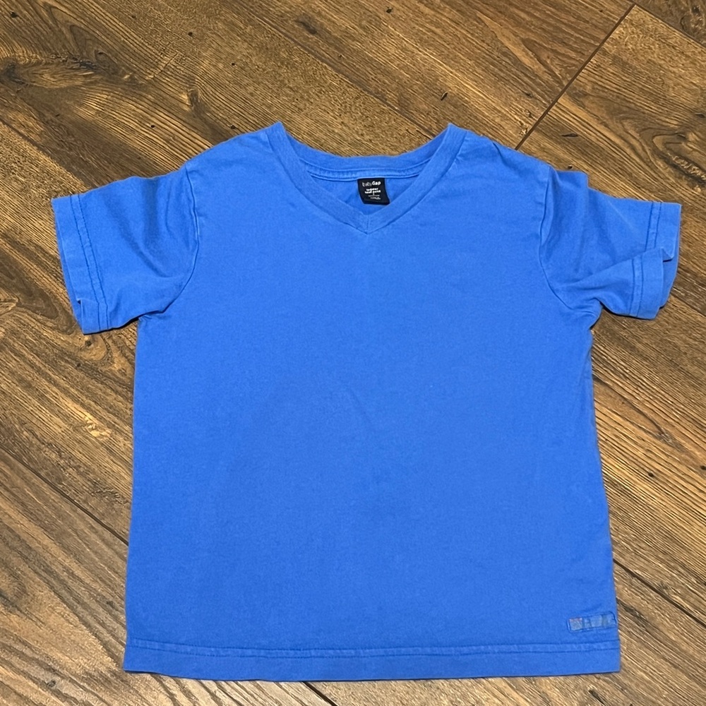 4/$20 GAP 2T blue v-neck